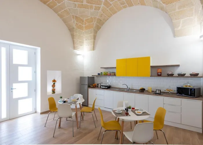 Dimora Le Volte 3* לצ'ה