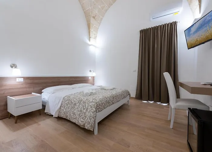 Dimora Le Volte 3* לצ'ה